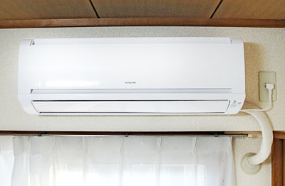 大阪府東大阪市 H様 新品エアコン 2 2ｋｗ取り付け工事 フォーラムサービスの工事実績 エアコン工事のフォーラムサービス