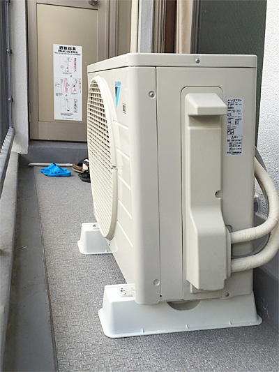 室外機　ベランダ置き：ダイキン　S28RTES