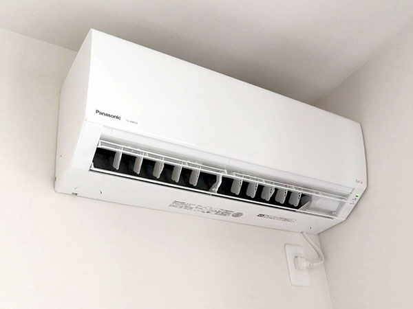 神奈川県藤沢市 S様　新品エアコン（2.2ｋＷ）取り付け工事のご依頼ありがとうございました。
