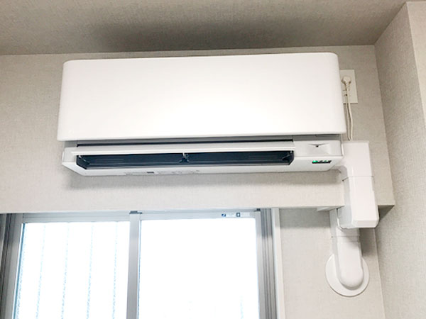 東京都足立区 N様　新品エアコン（2.2ｋＷ）取り付け工事 化粧カバーパックのご依頼ありがとうございました。