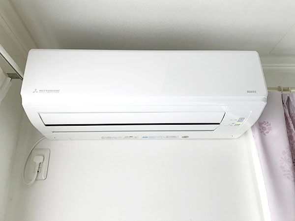 神奈川県相模原市 N様　新品エアコン（2.2ｋＷ）取り付け工事 化粧カバーパックのご依頼ありがとうございました。