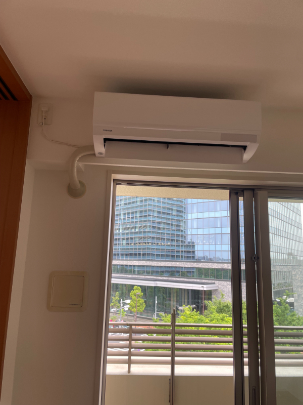 東京都新宿区　Ｉ様　エアコン（2.8ｋＷ）新品エアコン取り付け工事のご依頼ありがとうございました。